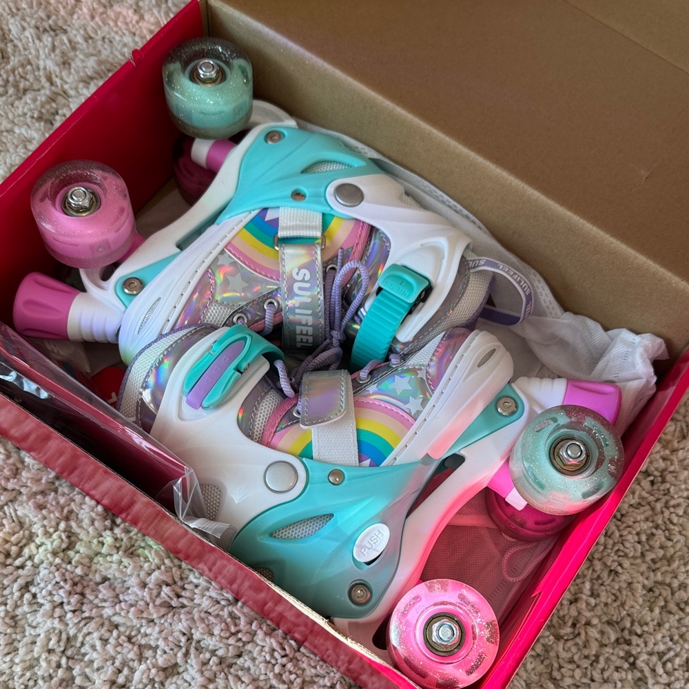 Sulifeel Kids Roller Skates - Rainbow and Stars Small
